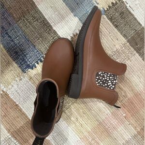 Like new Joules rain boots